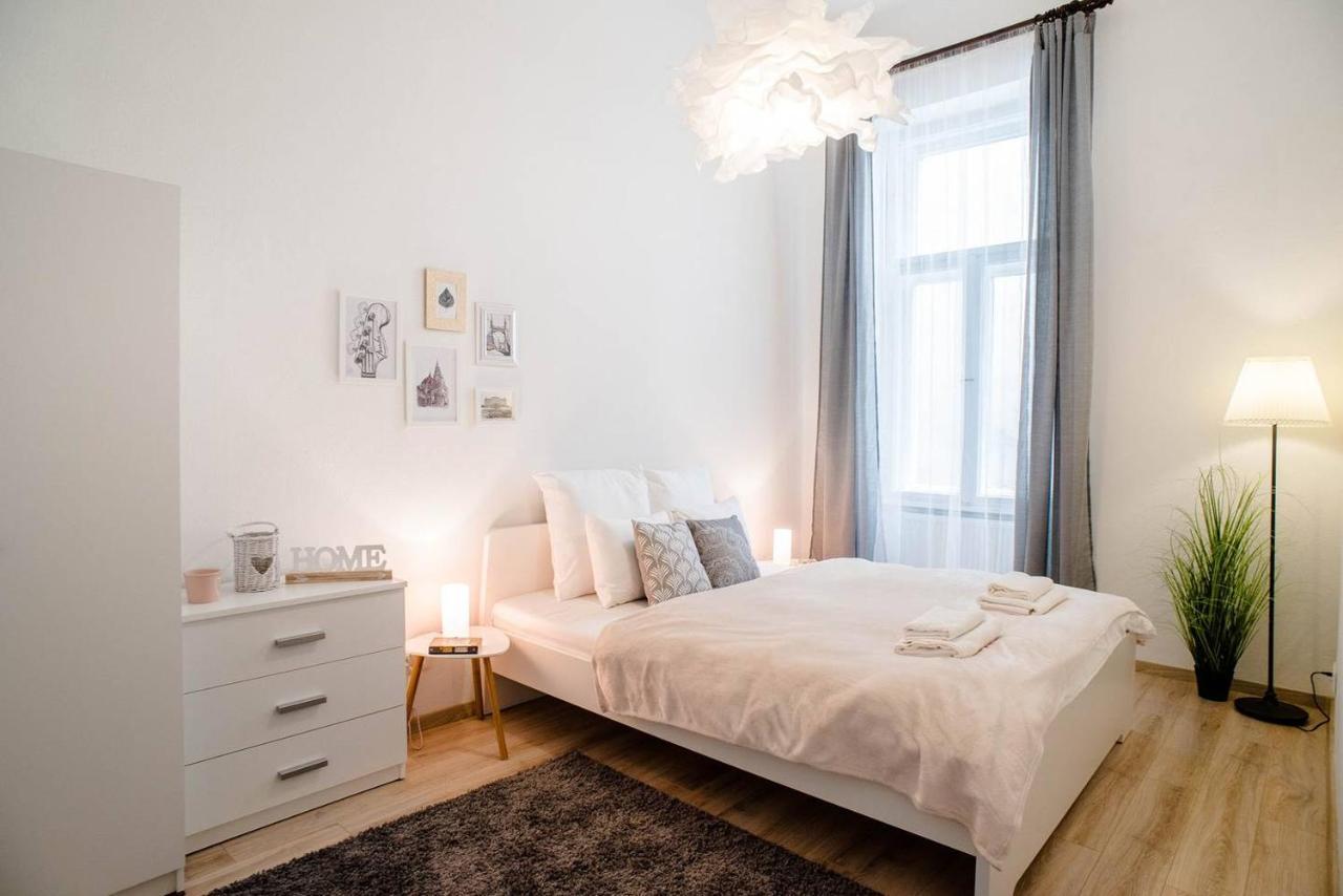Comfy, Renewed 3 Bedroom Apt In Center Budapešť Exteriér fotografie