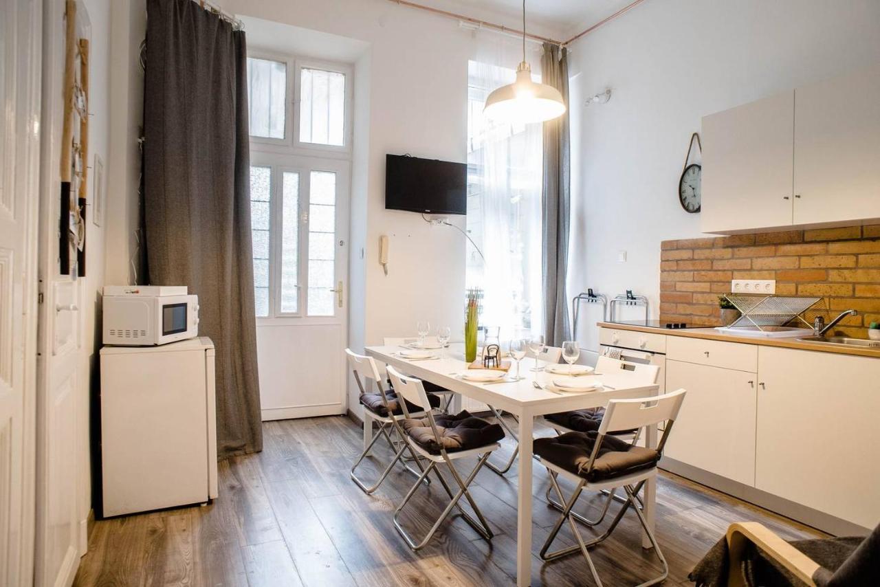 Comfy, Renewed 3 Bedroom Apt In Center Budapešť Exteriér fotografie