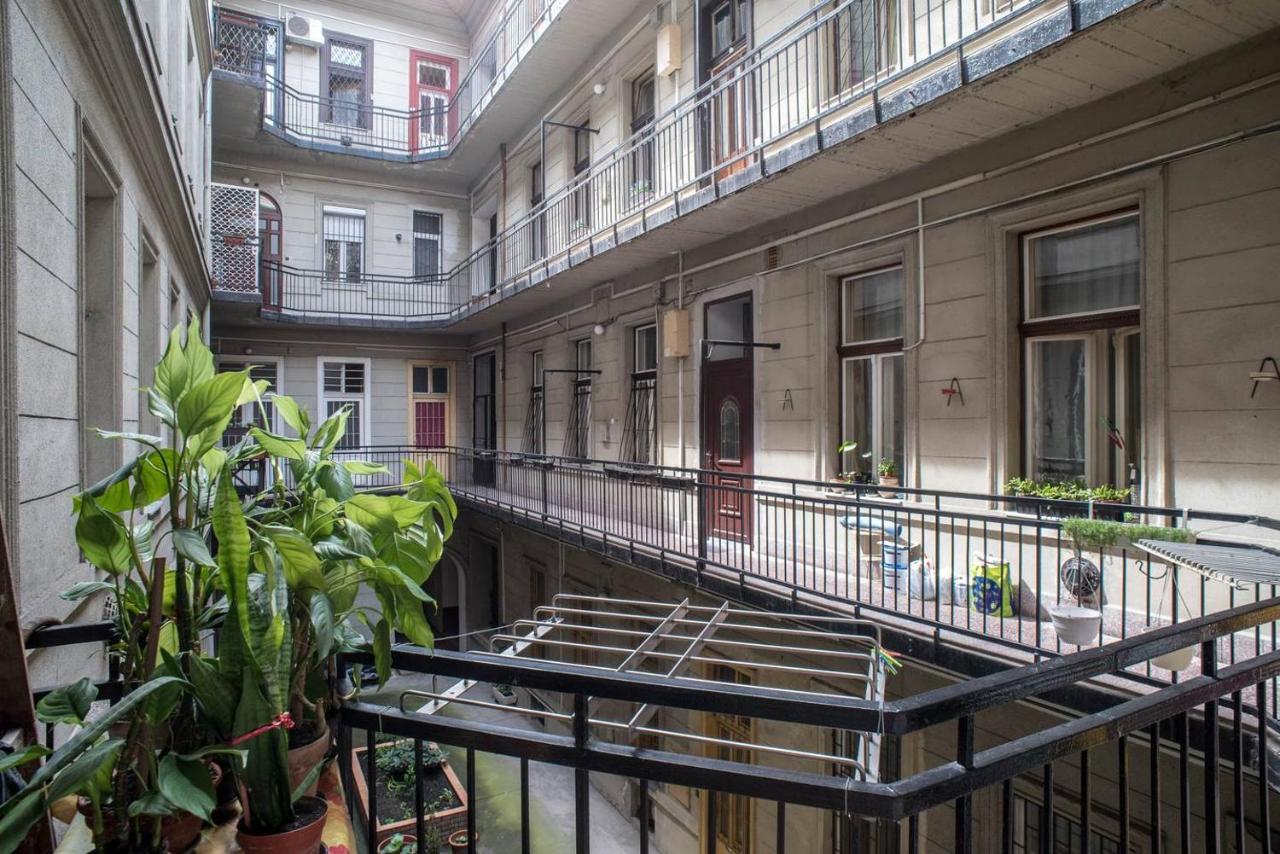 Comfy, Renewed 3 Bedroom Apt In Center Budapešť Exteriér fotografie