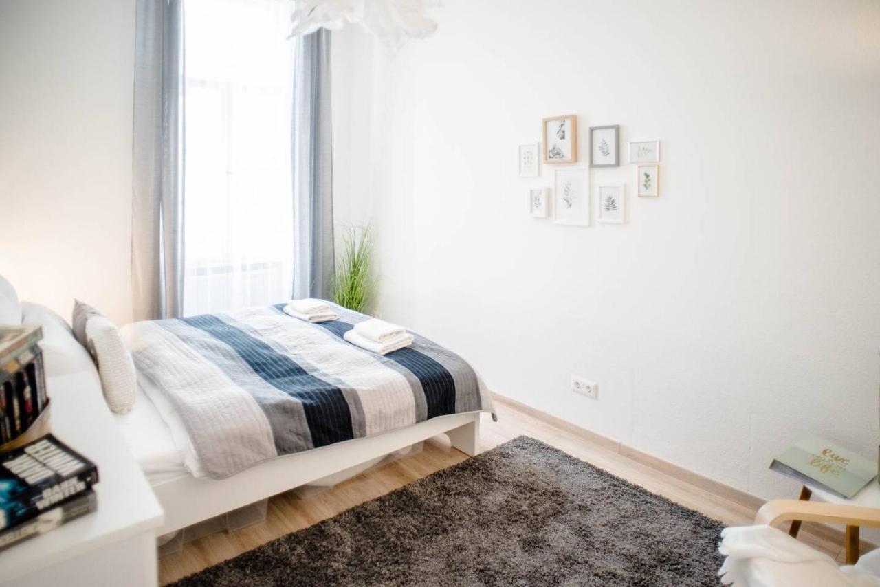 Comfy, Renewed 3 Bedroom Apt In Center Budapešť Exteriér fotografie
